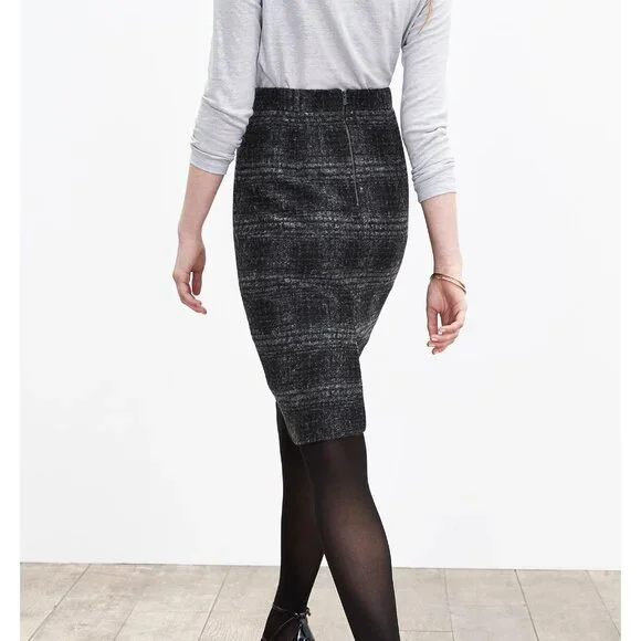 Banana Republic Plaid Pencil Skirt Size 8 - Picture 2 of 8
